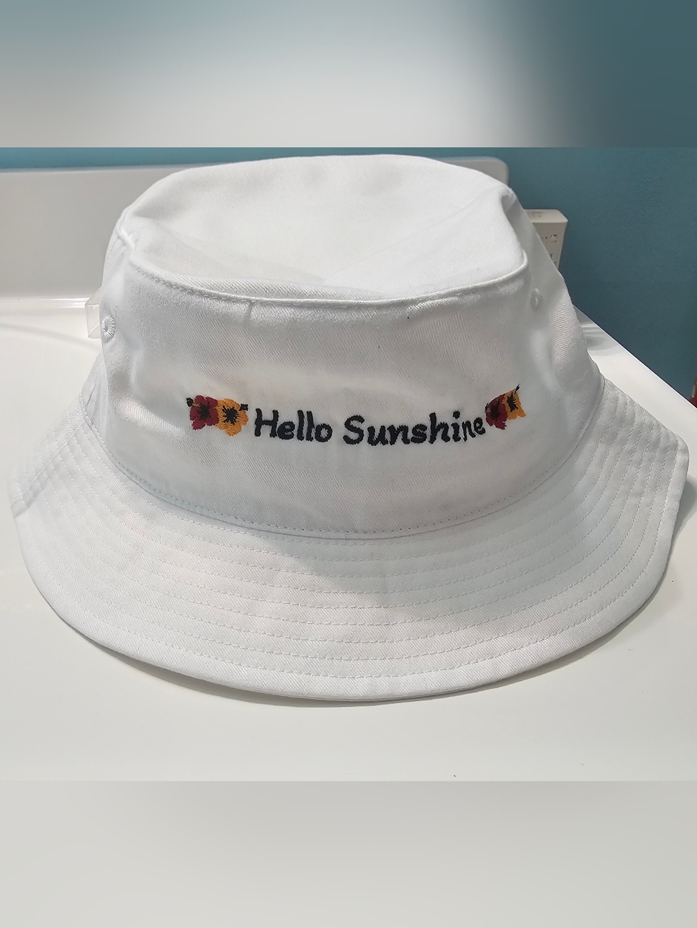 NWT White “Hello Sunshine” Embroidered Bucket Hat Tropical Floral Summer Vibe